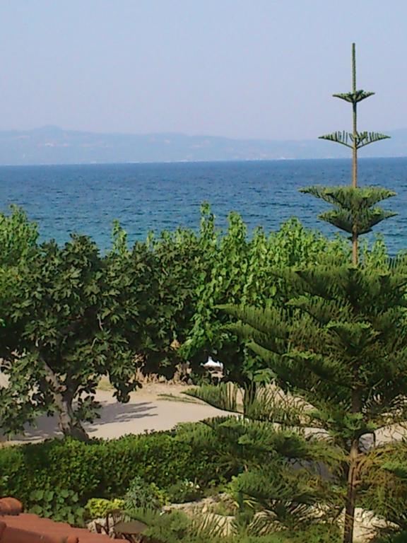 Evoikos Beach & Resort Ліванатаі Екстер'єр фото