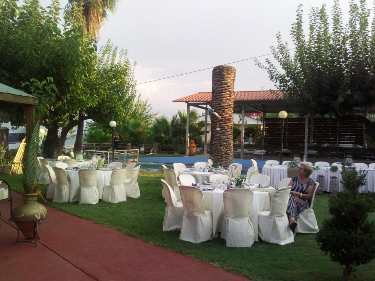 Evoikos Beach & Resort Ліванатаі Екстер'єр фото